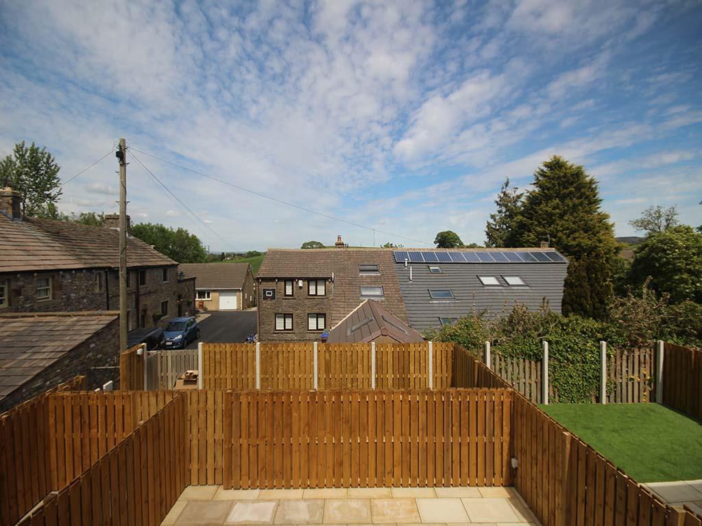 3 bedroom semi-detached house To Let in Barnoldswick - IMG_6415.JPG